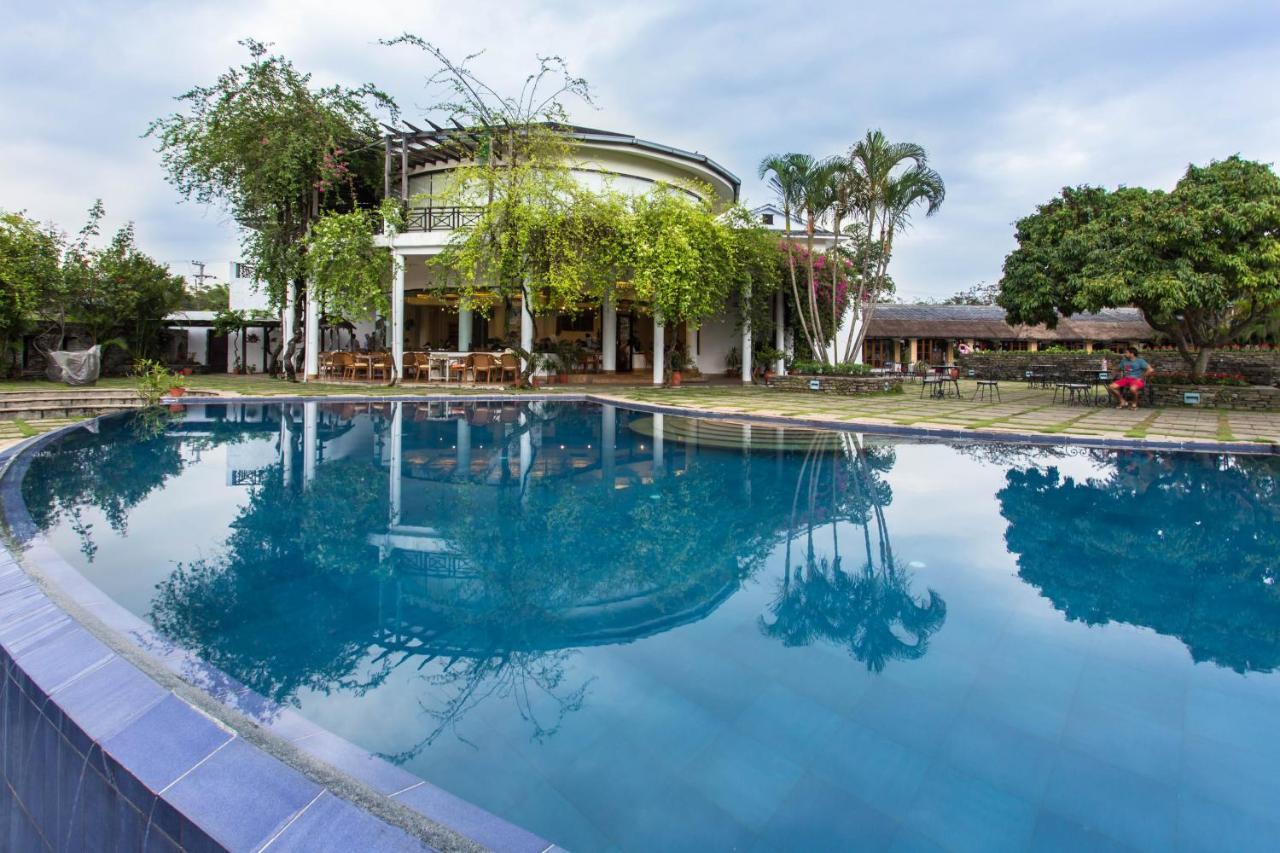 แชงกรีลาลาวิลเลจโปคารา Hotel โพคารา ภายนอก รูปภาพ