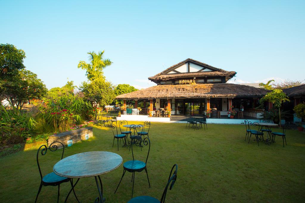 แชงกรีลาลาวิลเลจโปคารา Hotel โพคารา ภายนอก รูปภาพ