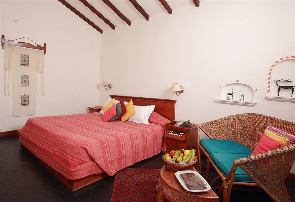 แชงกรีลาลาวิลเลจโปคารา Hotel โพคารา ภายนอก รูปภาพ