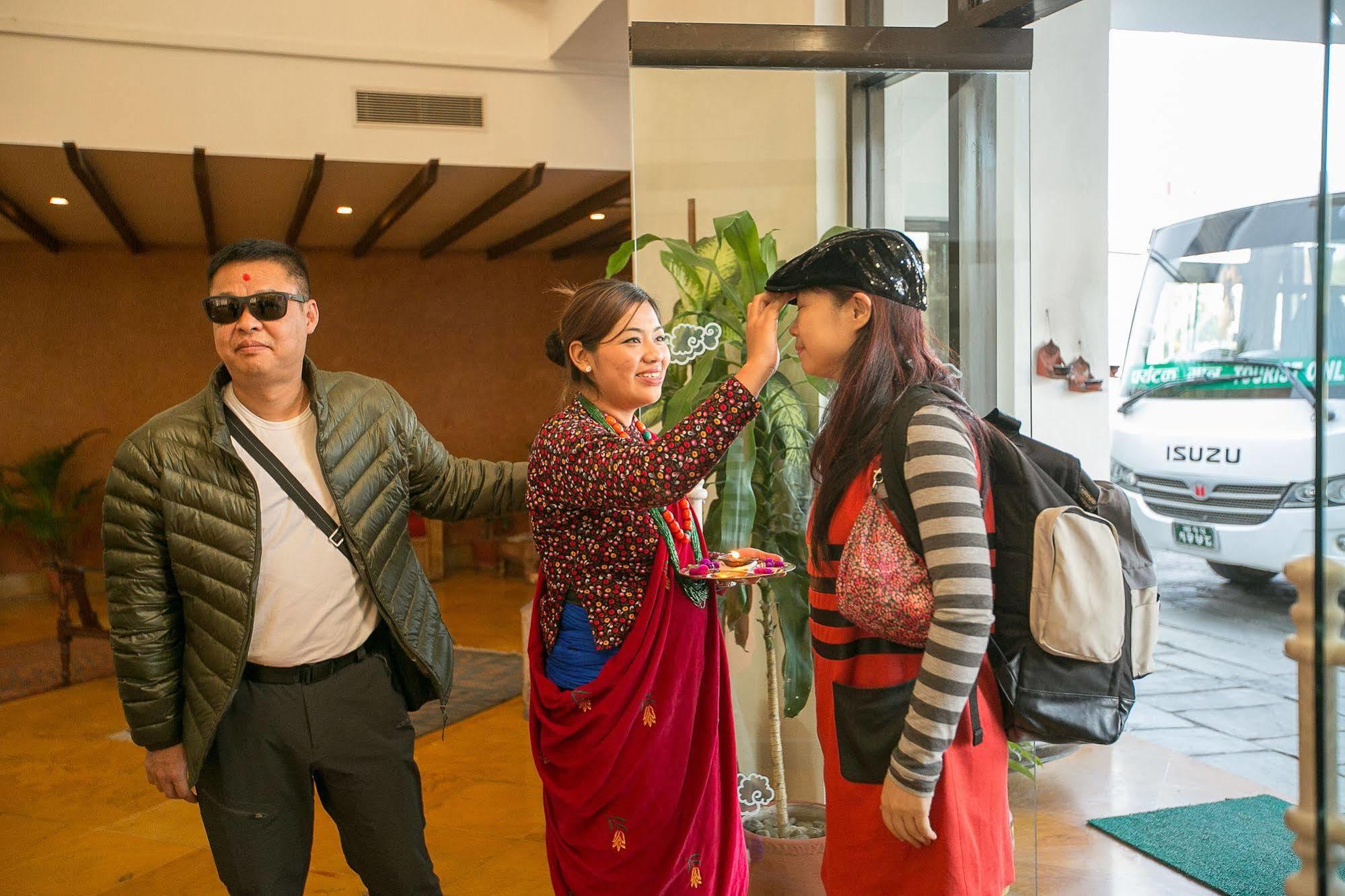 แชงกรีลาลาวิลเลจโปคารา Hotel โพคารา ภายนอก รูปภาพ
