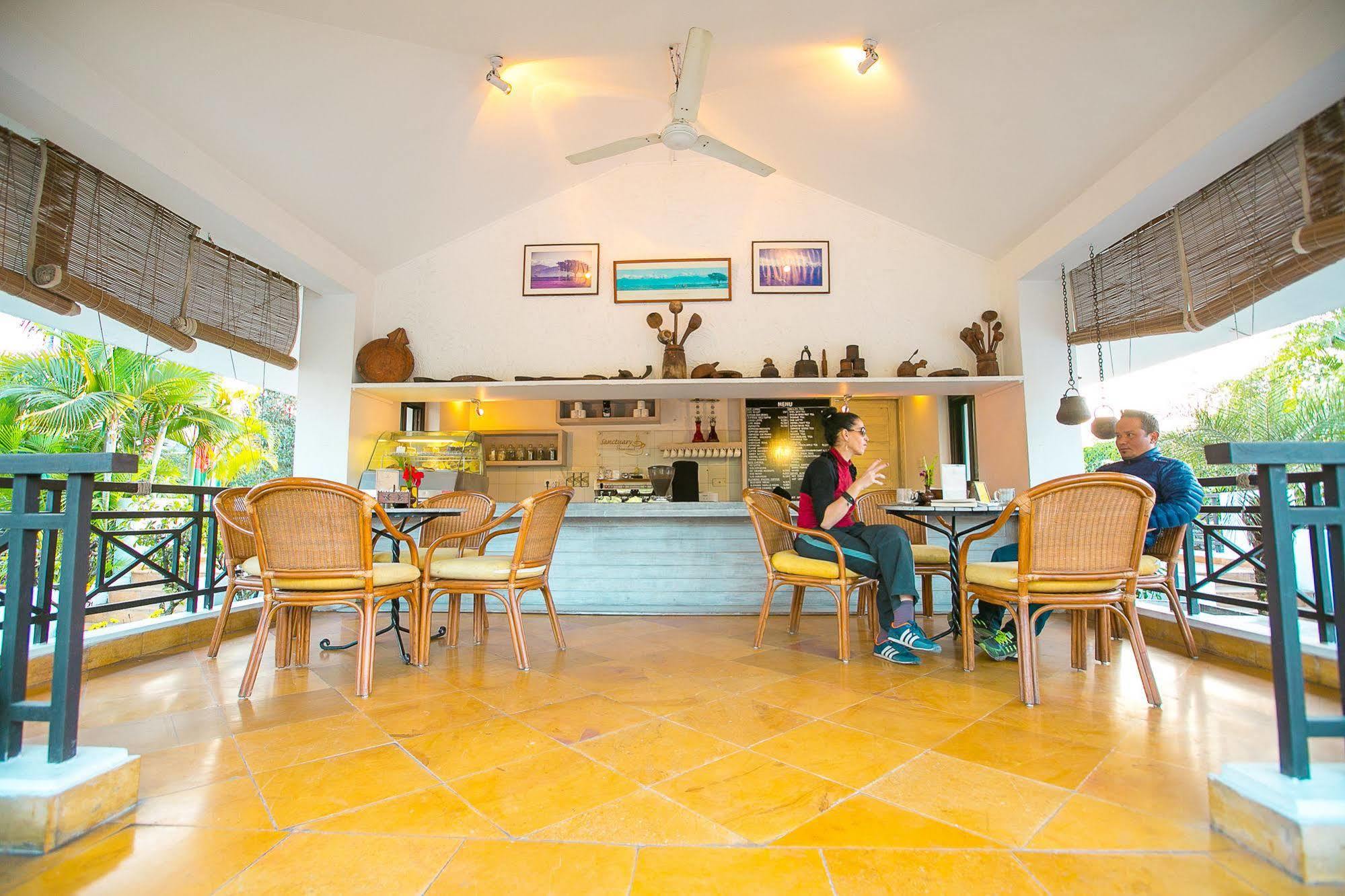 แชงกรีลาลาวิลเลจโปคารา Hotel โพคารา ภายนอก รูปภาพ